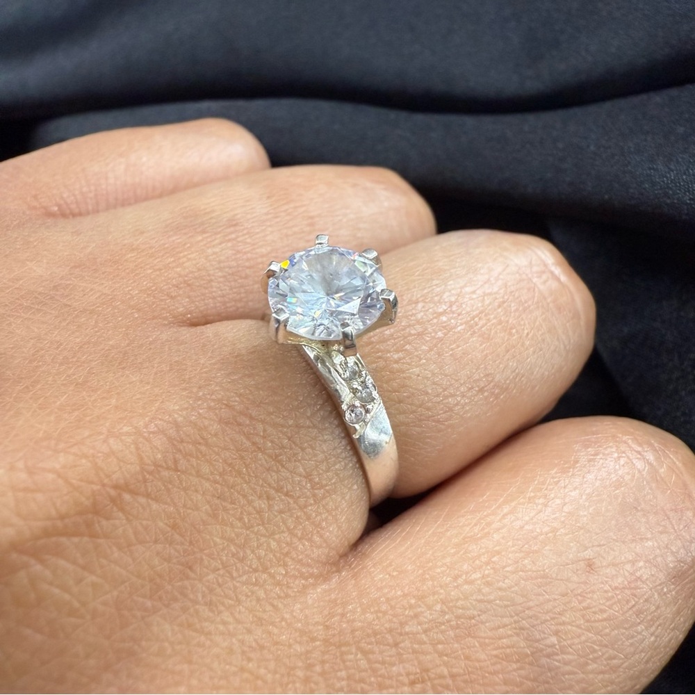 925 Sterling Silver Round Cut Engagement Ring Size 10